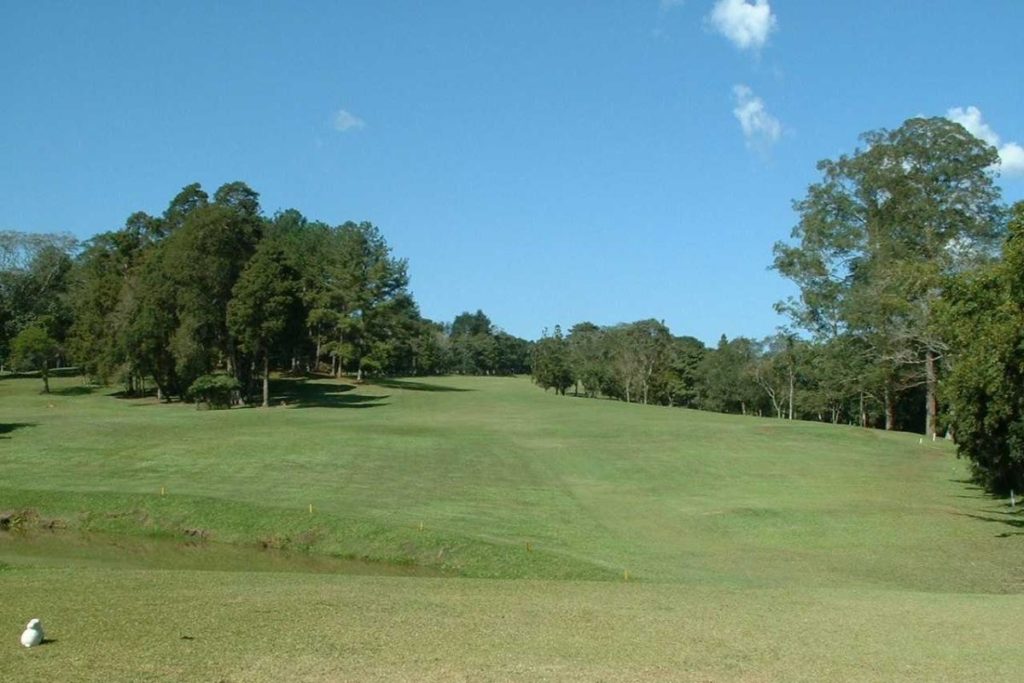 Fairway of the 27 holes golf course of the Aruja PL golf club.