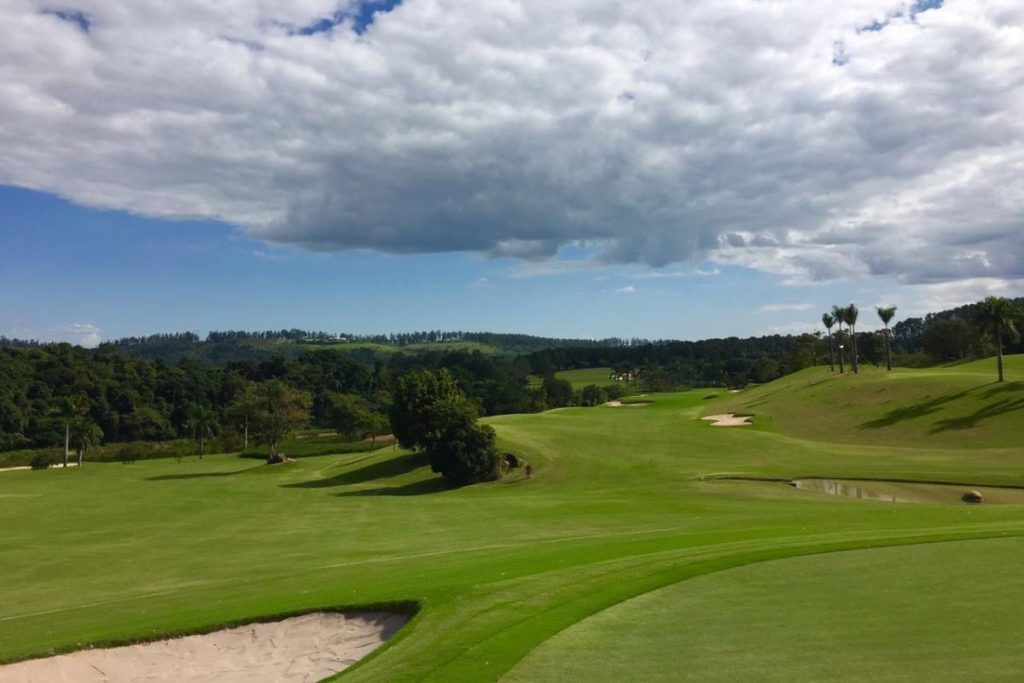 View on the fairway of the course of the Fazenda Quariroba golf club.
