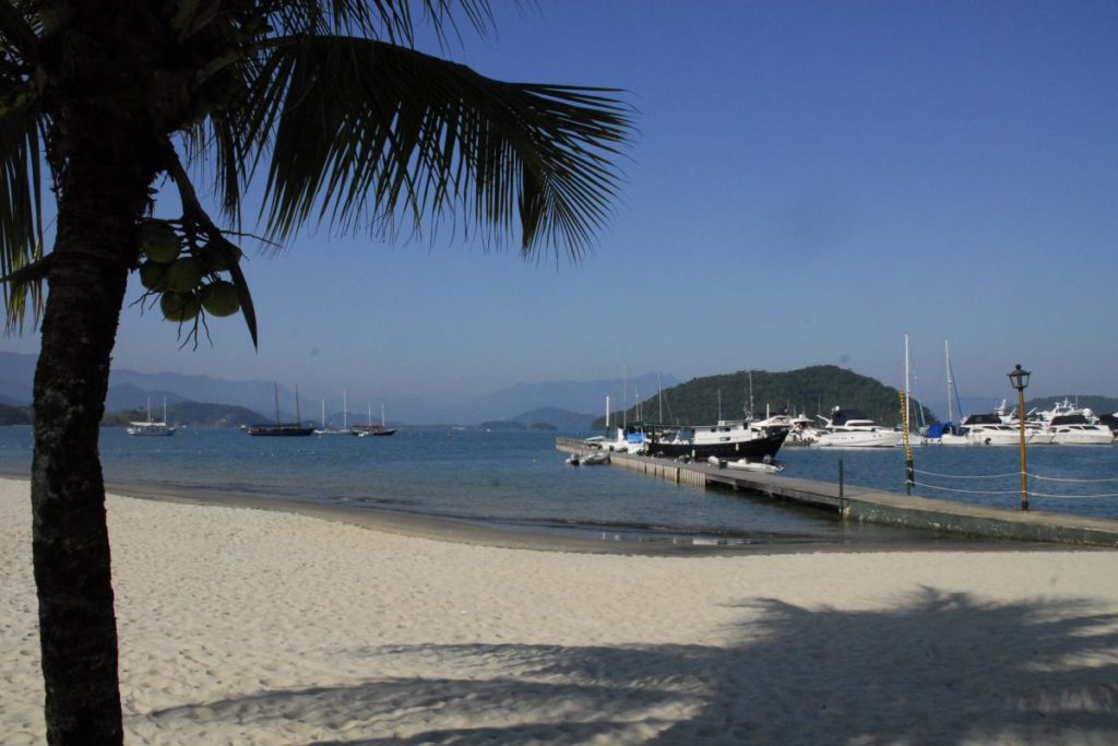 Beach of the FRADE Hotel Marina Golf Club in Angra.