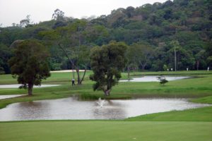 Lakes of the golf course of the Guarapiranga Country golf club.