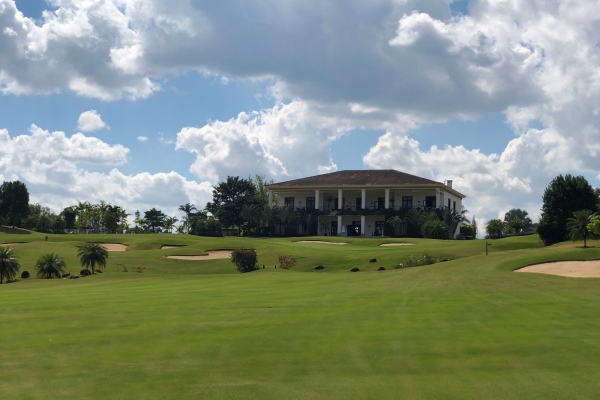 View on the club house of the Fazenda da Grama Country golf club in Itupeva.