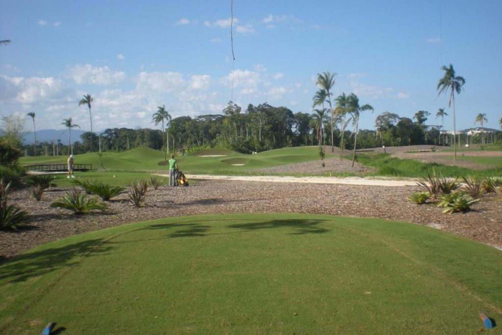 Lady tee of the golf course of the Riviera de Sao Lourenco golf club.